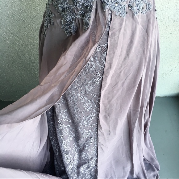 Lavender Grayish Lace Maxi Illusion Dress Size 4 - Picture 7 of 8